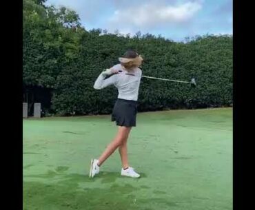 Hot Golf Girl #SHORTS #TIKTOK #GOLF