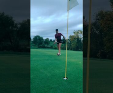 Golf tips|Golf girls|GOLF SHORT|Golf channel#shorts |The Art of simple golf #golf #hotgirls#golfcart