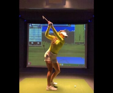 golf swing so pure, peffect down the line❤️❤️ #golf #shorts #golfgirl      | GOLF#SHORT