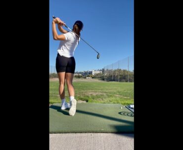 she  got a really solid swing! ❤️❤️ #golf #shorts #golfgirl      | GOLF#SHORT