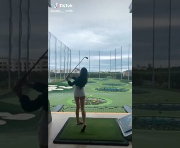 Ohhh yeah!! This girl can swing | #golf #shorts #golfgirls