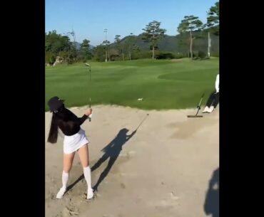 Perfect!! Left hip = cleared! #golf #short #golfbabes #golfgirl #girlthatgolf #golfqueen