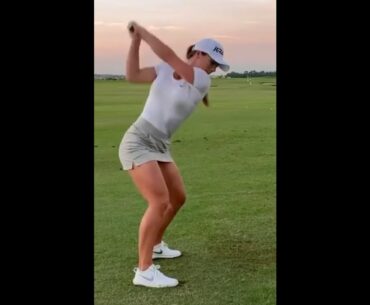 Beautiful swing ❤️❤️❤️ ❤️❤️ #golf #shorts #golfgirl      | GOLF#SHORT