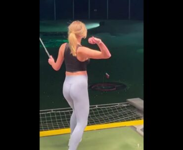 When at topgolf @graceeecharisss  ❤️❤️   #golf #shorts #golfgirl      | GOLF#SHORT