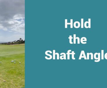 Hold the shaft angle for better chip shots #Shorts