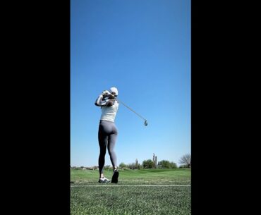 Lovely form 😍🙌 ❤️❤️   #golf #shorts #golfgirl      | GOLF#SHORT