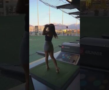 Hot women | Golf swing slow motion | Golf swing basics | Hot ladies #golf #shorts #golfgirl