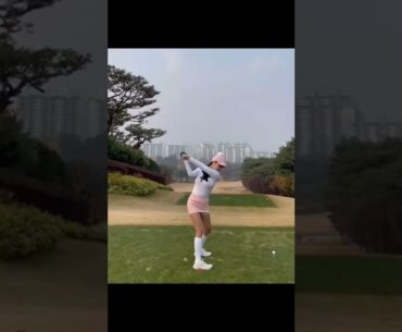 Hot women | Golf swing slow motion | Golf swing basics | Hot ladies #golf #shorts #golfgirl