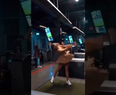 Hot women | Golf swing slow motion | Golf swing basics | Hot ladies #golf #shorts #golfgirl