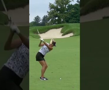 Amazing GOLF SHOT BY LADY DIFFICULT PORT ONE SHORT