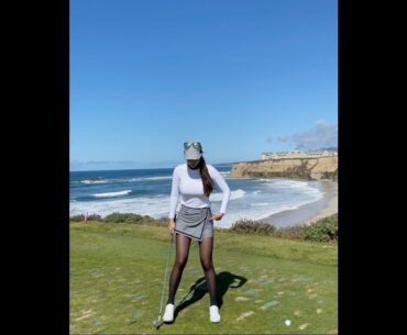 크 이 뷰에 민프로님 몸매에 스윙까지 완벼쿠❤️ 반할수밖에😍 #golf #short  #골프  | GOLF VN