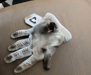 What my $30 golf glove looks like after 3 months - Cuater Premier by TravisMathew part 2