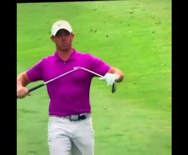 Video: Rory McIlroy Snaps Club After Bad Shot  | GOLF VN