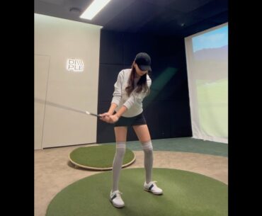 명품스윙~ 언제봐도 깔끔합니다😍  #golf #short  #골프  | GOLF VN