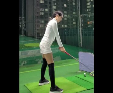 하체 잔근육!!!! 운동 많이 하시는군요👏👏 #golf #short  #골프  | GOLF VN