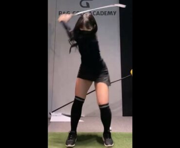 이렇게 가볍게 치는분도 프로가 힘든데..  #golf #short  #골프  | GOLF VN