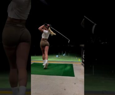 Smooth swing #shorts #golfgirl #golftiktok