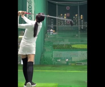 역시 모든 스포츠는 하체가 중요해요. 강건해 보입니다.❤️  #허은지프로💋 | GOLF VN