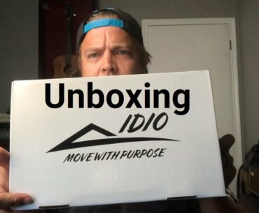 Idio Syncrasy Disc Golf Shoes Unboxing