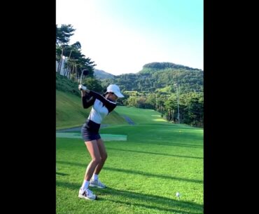 미모와 하체가 잘단련된거가따  ⭕️ #golf  #골프  | GOLF VN #shorts