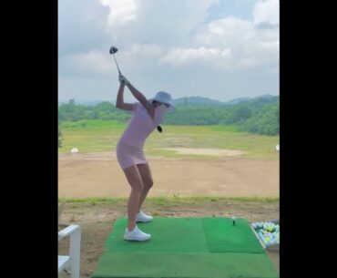 프 로 님!! 폼이  너무ㅇ멋지네요~~⭕️ #golf  #골프  | GOLF VN #shorts