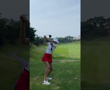 스윙도 좋고 비율도 좋고 미소도 좋고~  ⭕️ #golf  #골프  | GOLF VN #shorts