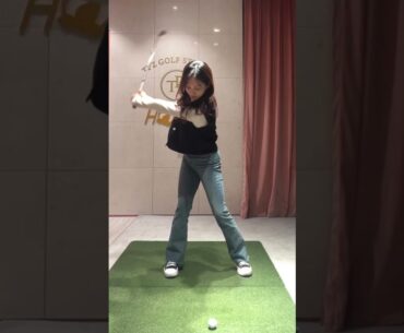 스윙이 좋네요 프로가타요 ⭕️ #golf  #골프  | GOLF VN #shorts