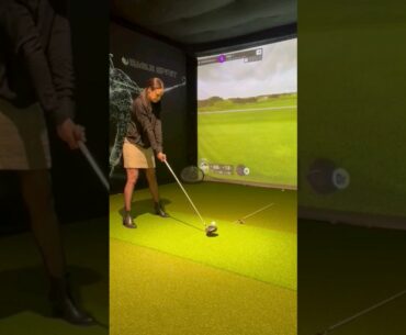 lady golfer | Eagle Spirit | Golf Indoor