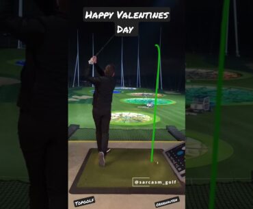 Happy Valentines Day Golf Shot | Topgolf Oberhausen #shorts #golf #happyvalentinesday