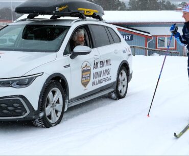 WASSBERG DYKER UPP MED BIL I SKIDSPÅRET