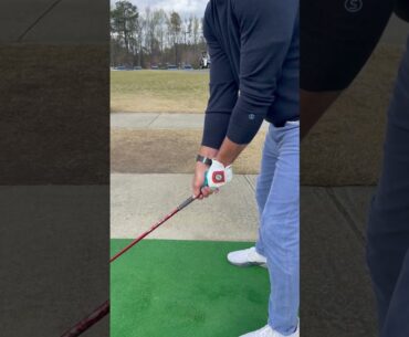 Golf Grip Hand Positions - Weak vs Neutral Grip