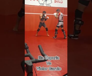 Ilia Topuria haciendo sparring con un peleador de K1 profesional