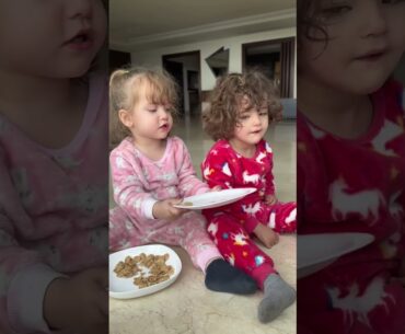 Sharing challenge succeeded 🥹 #twins #youtubeshorts #viral #ماريا_كتاليا