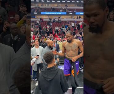 Kevin Durant Showing 💜 To Suns Fans Postgame! | #shorts