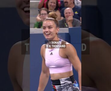 Fan PROPOSES to Maria Sakkari! 💍