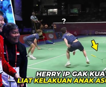 Herry IP Gak Kuat Liat Aksi Anak Asuhnya.! Raket Kevin Lepas Di tengah reli. Raket Terbang Badminton