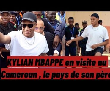 le footballeur français Kylian Mbappe en visite au Cameroun