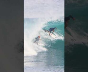 Kelly Slater Pulls In Behind Local Surfer #shorts