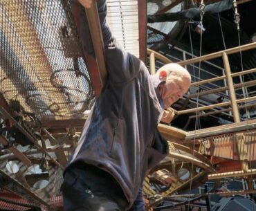 “Stone Cold” Steve Austin attempts to conquer his fear of heights: A&E “Stone Cold” Takes on America