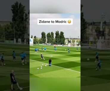 Never forget when Zinedine Zidane assisted Luka Modric (via: RealMadrid/IG) #shorts