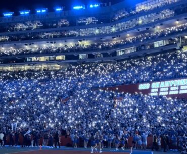 Florida fans sing “Won’t Back Down” with new LED lights in The Swamp | Gators Football