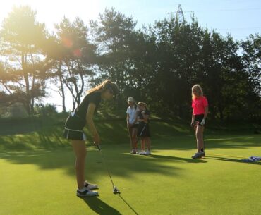 Tourpro's LET spelen pro-am met talentvolle meisjes