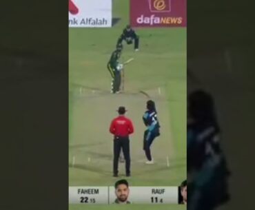 Ben Lister to Faheem Ashraf, out #cricket#shorts #viralvideo  #kamranyousaf  #trending