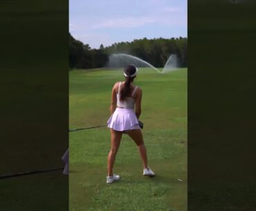 Jess Negromonte #golf #golfswing #shorts