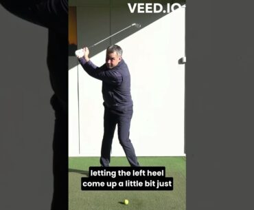 Turn your body better in your golf swing by unlocking the Hips #golfshots #golfer #golfingtips #golf