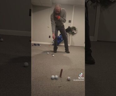 #golf #duckhook #putt #sidesaddle #putting #green #basement #hardwork #practice #golfshot #drill