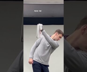 FLEXION Needs To Happen On The DOWNSWING! Golf Swing Tips #shorts