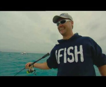IFISHTV Swimming with giant TUNA & Snapper on a SPANNER!