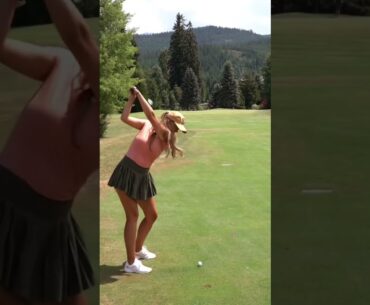 Golf Girls : Sara Winter #secretgolftour  @secretgolftour