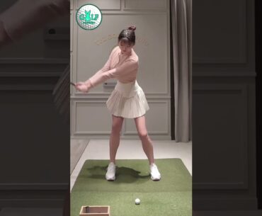 Beauty Golfer - Effortless Korean Golf Swing #golfswing #korean #klpga